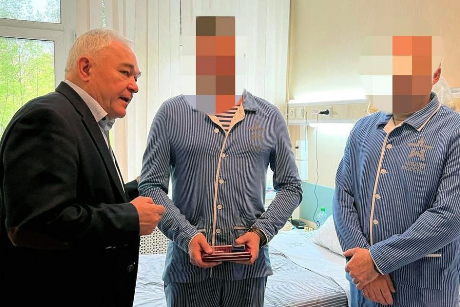 Ассоциация ветеранов СВО наградила бойцов в госпитале имени Мандрыка