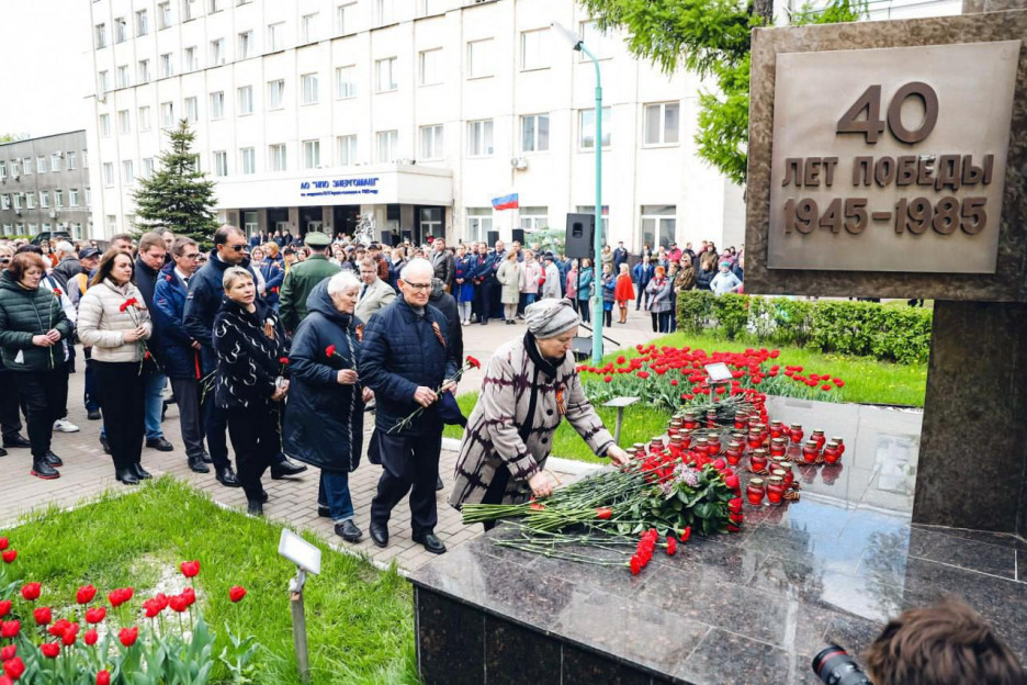 Память и гордость: ветеранов НПО «Энергомаш» поздравили с 80-летием Победы