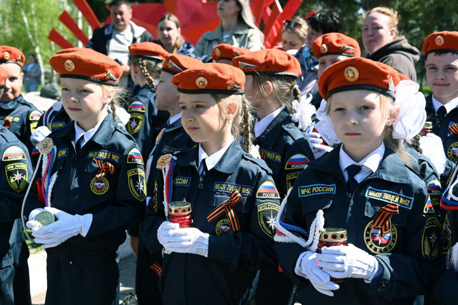 Барнаул вспоминает героев: ветераны СВО приняли участие в «Свече памяти»