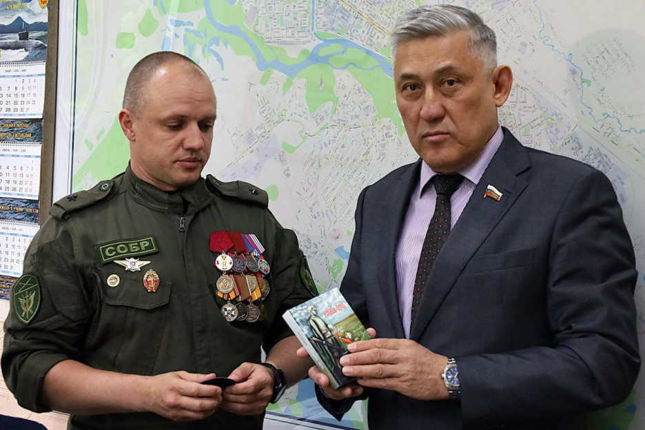 Сенатор Валяев встретился с ветеранами СВО в Биробиджане
