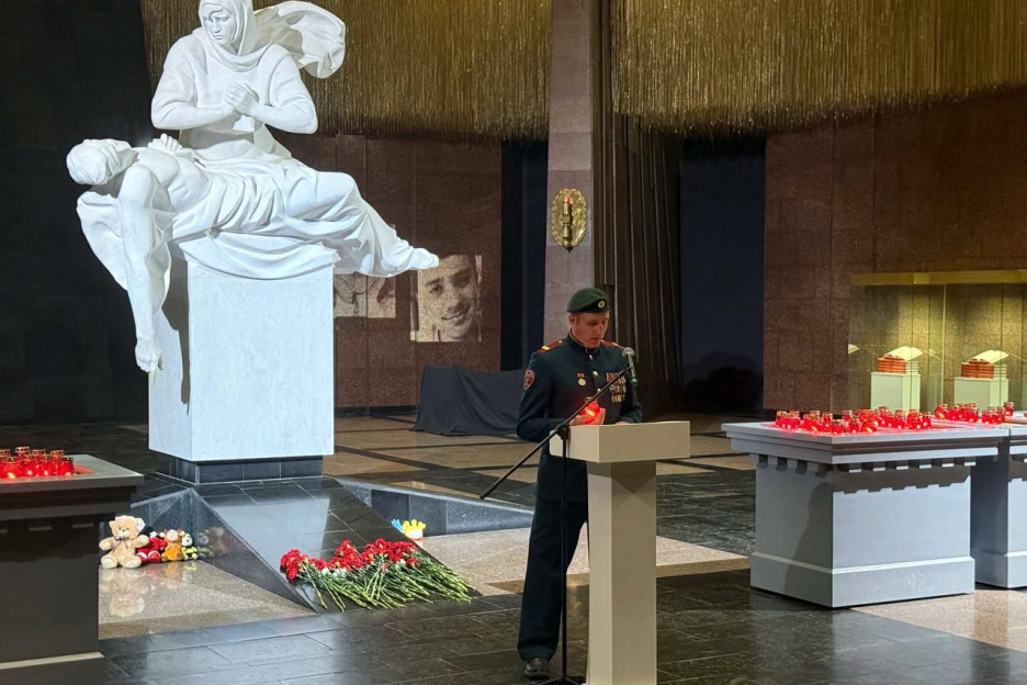 В День памяти детей — жертв войны на Донбассе по всей стране прошли акции-реквием