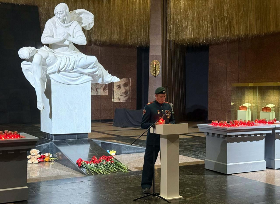 В День памяти детей — жертв войны на Донбассе по всей стране прошли акции-реквием