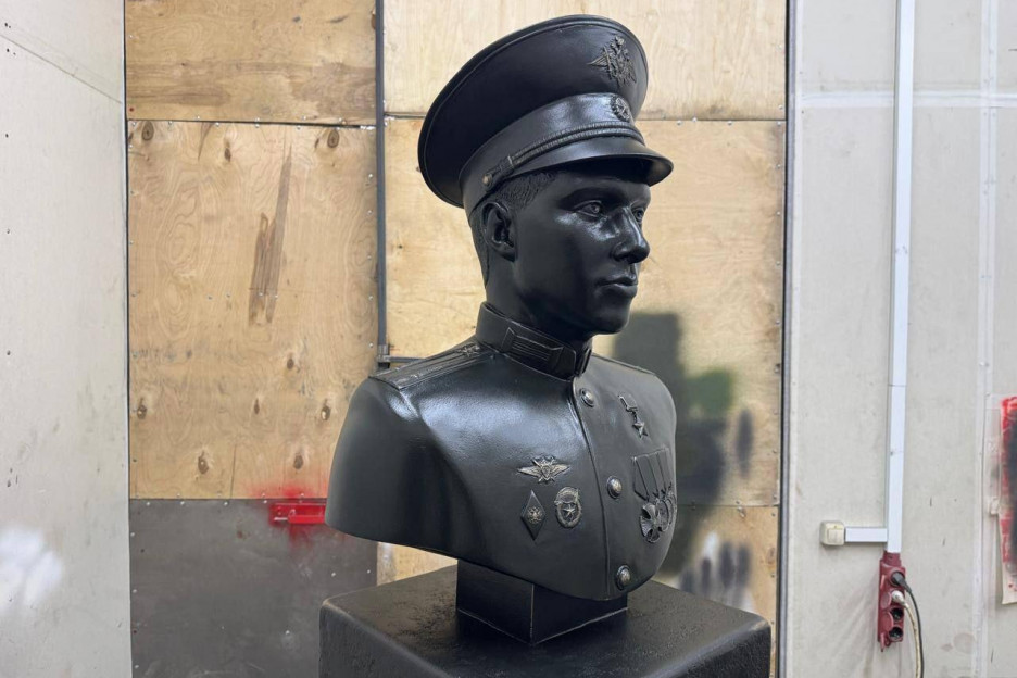 Бюст Героя России Андрея Рябцева установят в школе № 1409 г. Москвы ко Дню Героев Отечества.