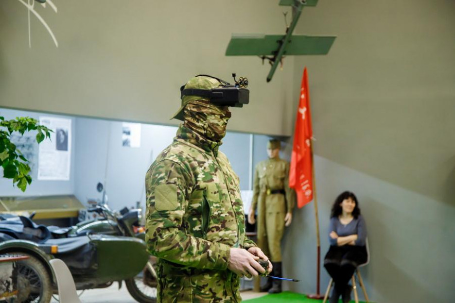 Ассоциация ветеранов СВО в Липецке учит управлять дронами будущих защитников