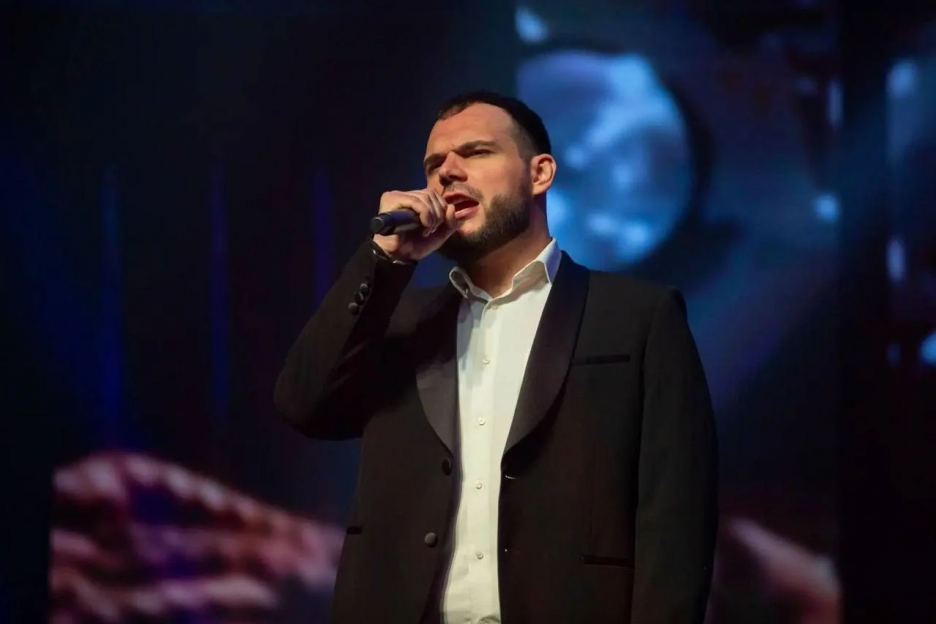 Участник Ассоциации ветеранов СВО ЯНАО Роман Бедарев стал лауреатом международного конкурса-фестиваля «Северный звездопад»