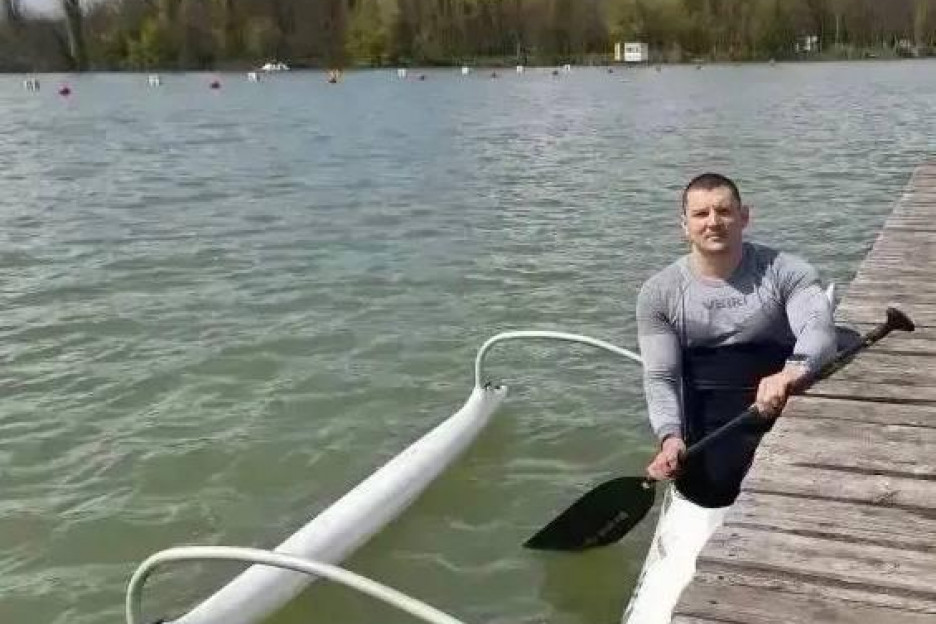 Председатель Ассоциации ветеранов СВО Псковской области взял два «серебра» на федеральных соревнованиях по гребле на байдарках и каноэ