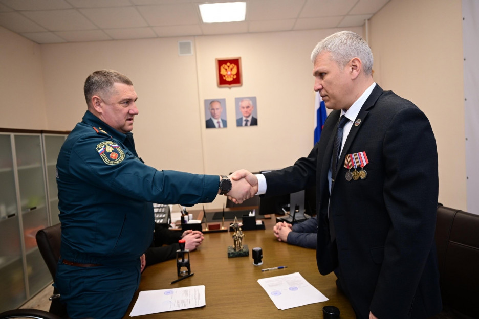 Ассоциация ветеранов СВО и спасатели ЯНАО подписали соглашение о сотрудничестве