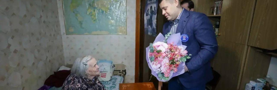 В преддверии празднования Дня Победы участники Ассоциации ветеранов СВО навестили ветеранов Великой Отечественной войны