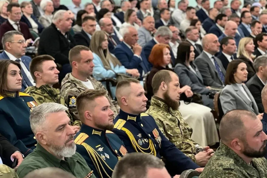 Глава Курской области Александр Хинштейн поблагодарил региональную Ассоциацию ветеранов СВО за продуктивную совместную работу