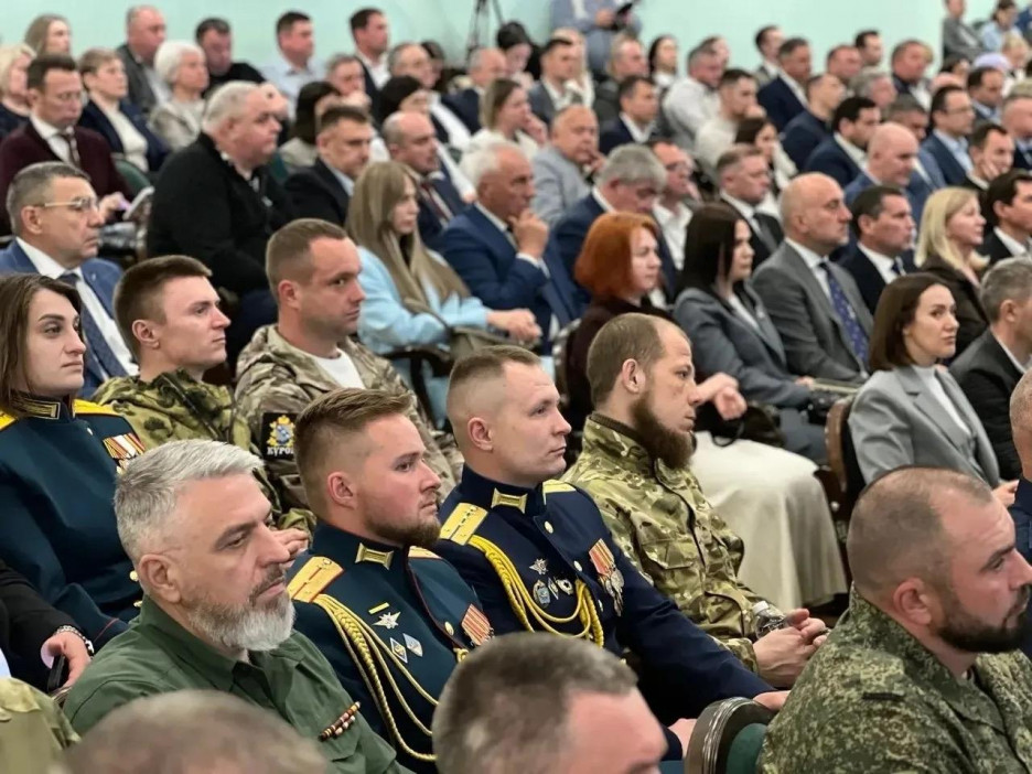 Глава Курской области Александр Хинштейн поблагодарил региональную Ассоциацию ветеранов СВО за продуктивную совместную работу