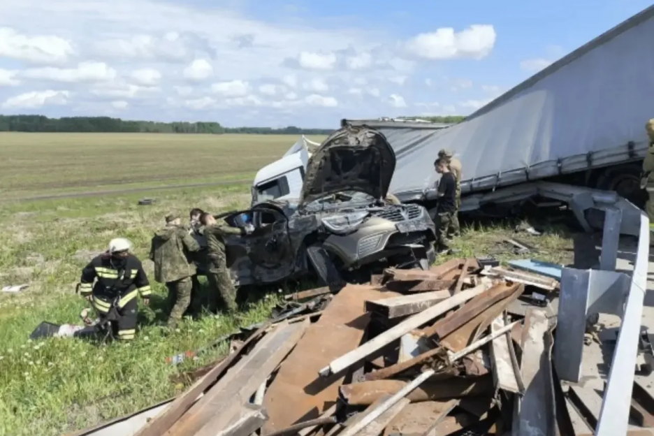 Ветераны СВО из ЯНАО оказали помощь пострадавшей в ДТП