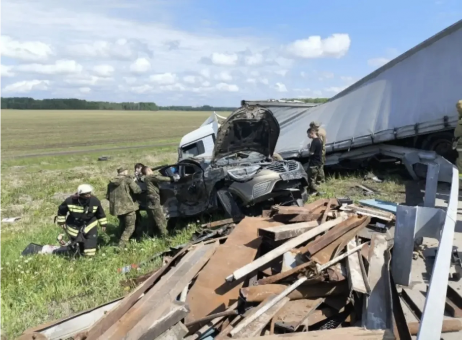 Ветераны СВО из ЯНАО оказали помощь пострадавшей в ДТП