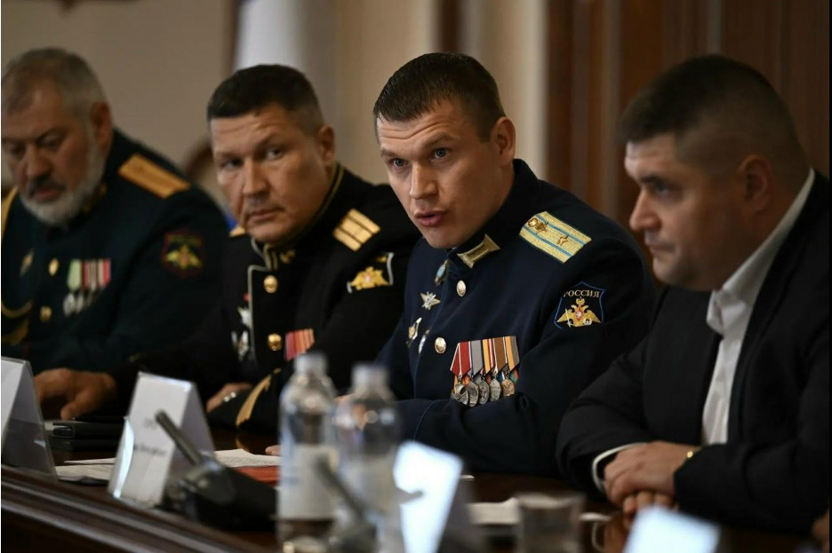 Глава Ленинградской области Александр Дрозденко провел встречу с Ассоциацией ветеранов СВО