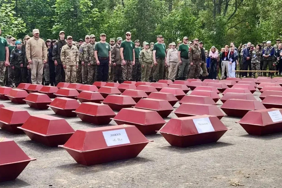 Ассоциация ветеранов СВО приняла участие в торжественной церемонии захоронения бойцов, погибших на калужской земле в годы Великой Отечественной войны