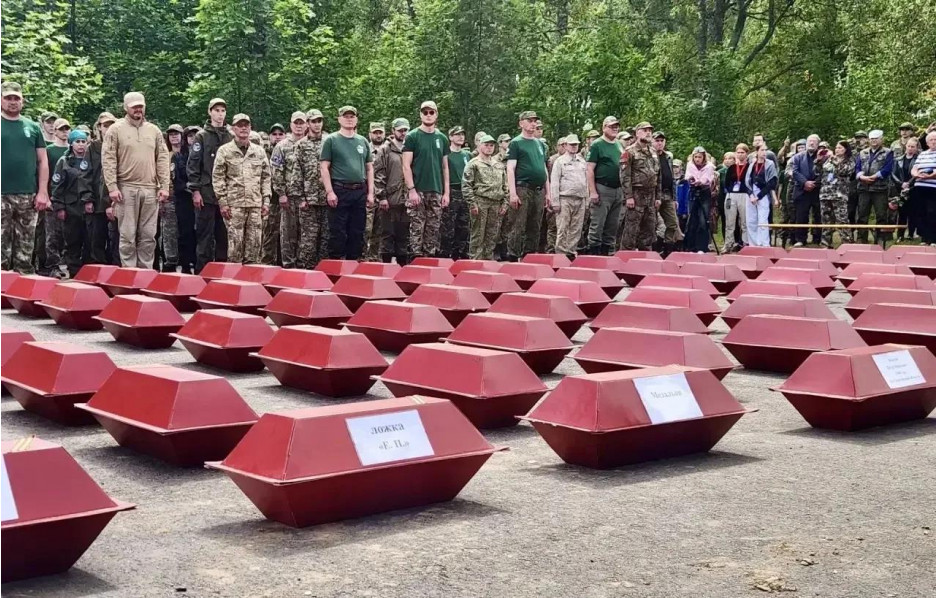 Ассоциация ветеранов СВО приняла участие в торжественной церемонии захоронения бойцов, погибших на калужской земле в годы Великой Отечественной войны