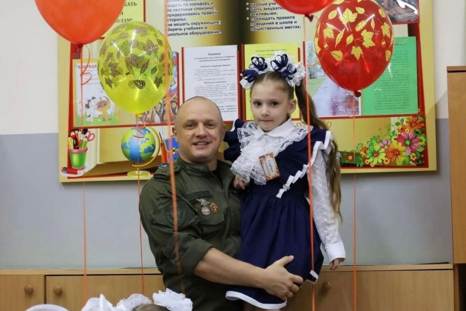 В День знаний ветераны СВО сопроводили в школу детей своих боевых товарищей