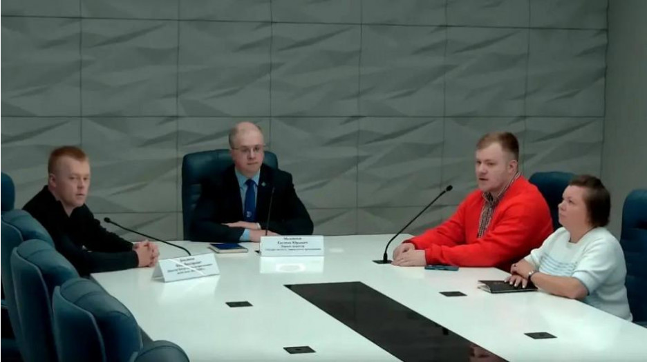 В Центре военно-патриотического воспитания «Вершина» стартовала новая программа «Деятельность руководителя клуба военно-патриотического воспитания в общеобразовательной организации» для участников специальной военной операции