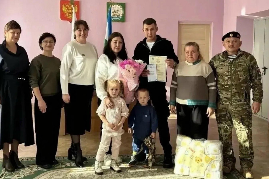 Участник Ассоциации ветеранов СВО Башкортостана Ильдар Хафизов стал отцом в восьмой раз