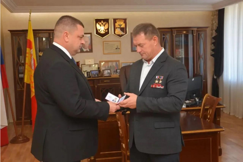 Герой России, председатель Воронежской городской Думы Андрей Дьяченко пополнил ряды региональной Ассоциации ветеранов СВО