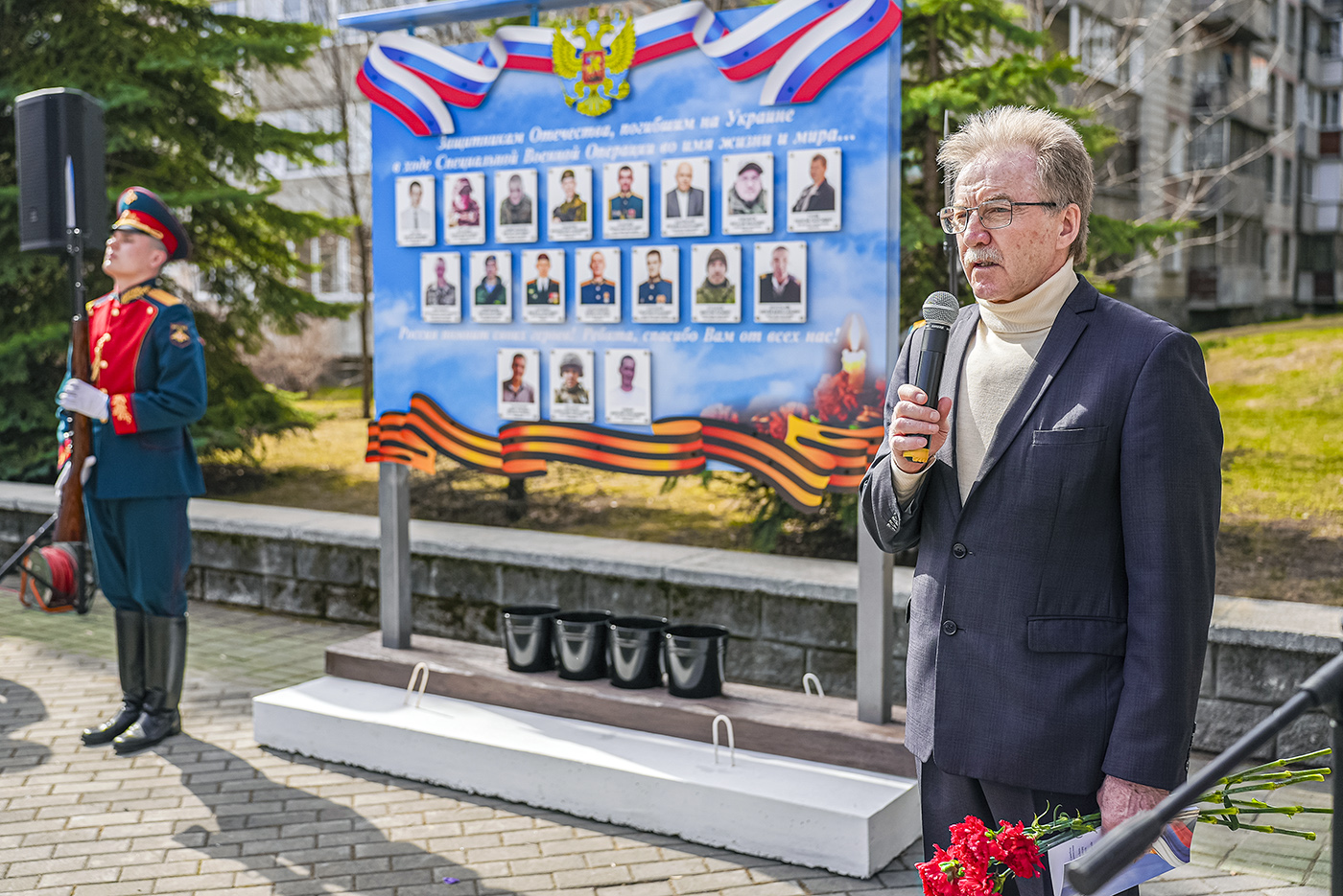 Мэр Кольцово Николай Красников