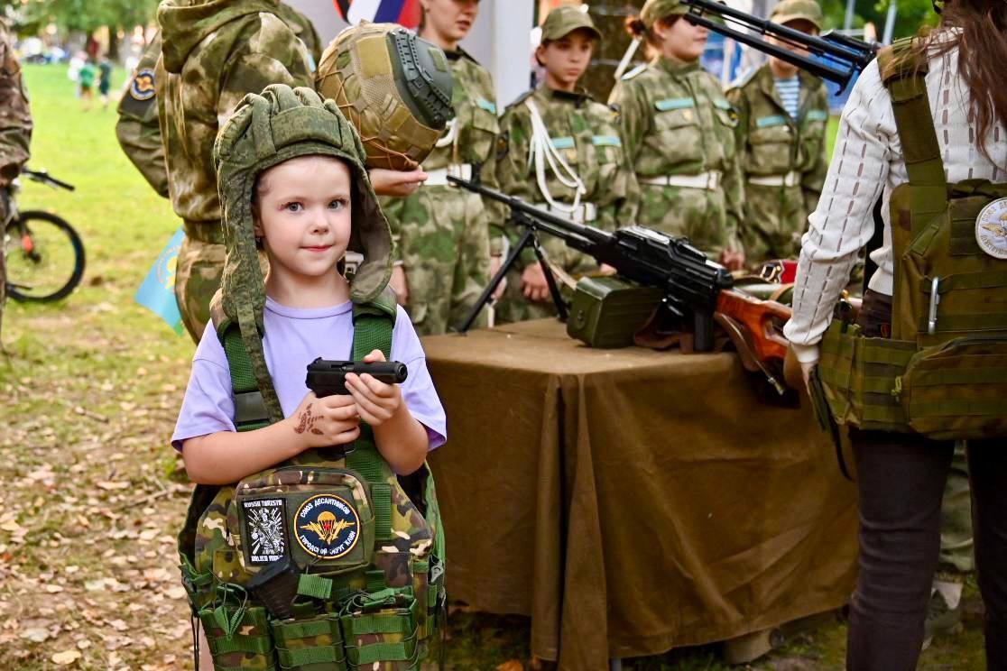 День города в Клину — выставка оружия и трофеев специальной военной операции