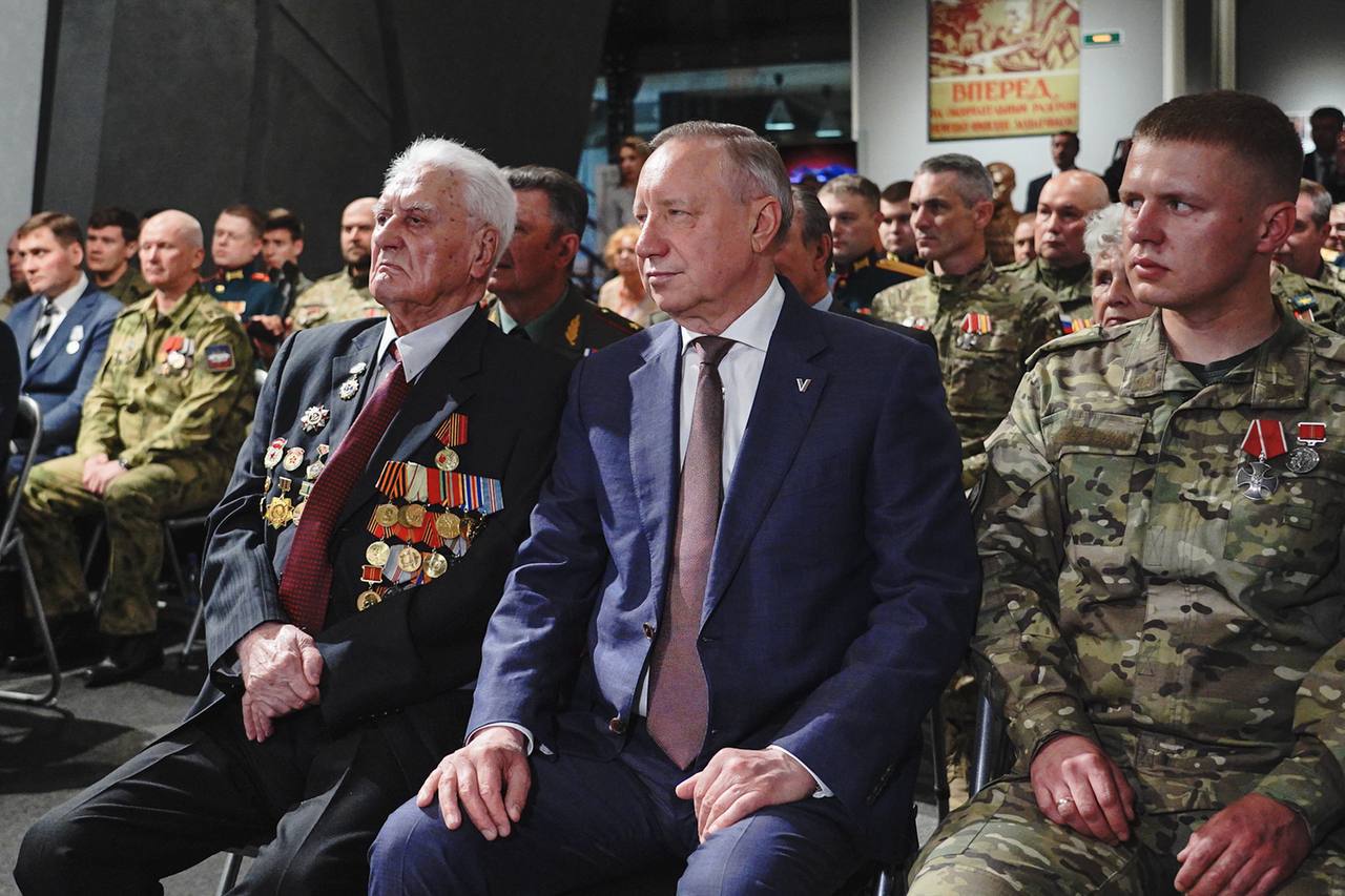 Губернатор Александр Беглов поддержал идею создания народного музея СВО