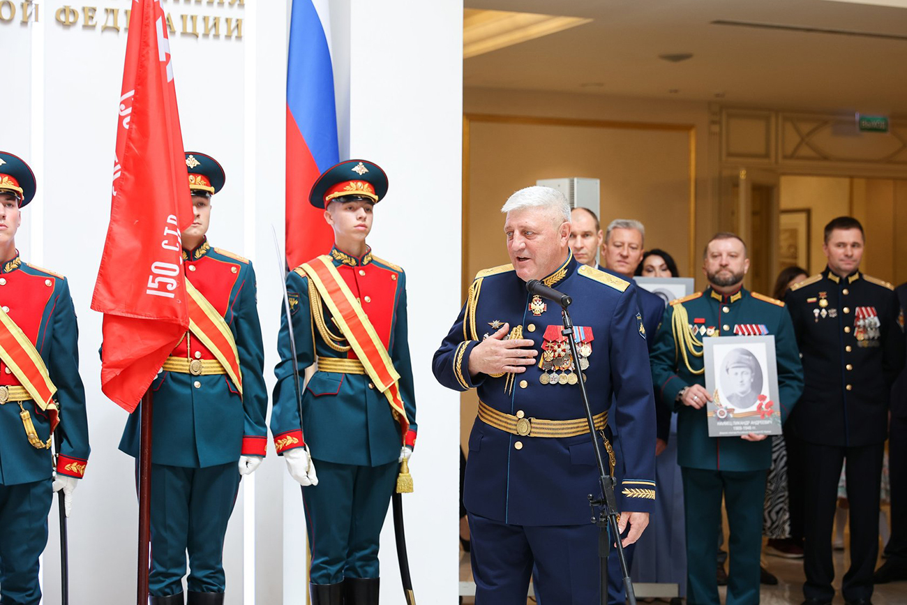 Член Комитета Совета Федерации по обороне и безопасности Алексей Наумец